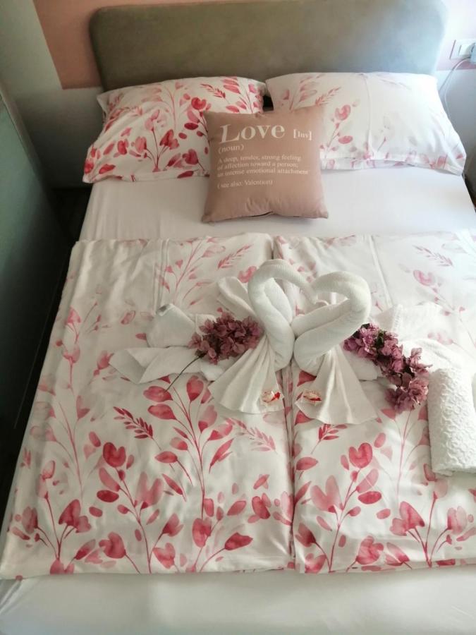Sun & Love Apartment โคเปร์ ภายนอก รูปภาพ